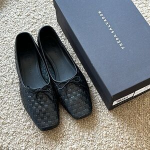 NEW IN BOX 〰️ FREDA SALVADOR jada woven square toe ballet flat in black leather